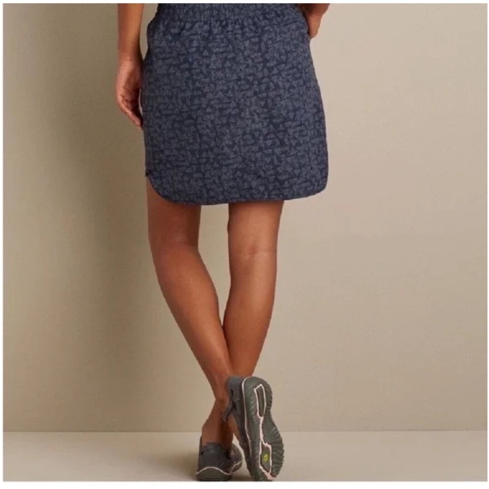 *DULUTH TRADING CO* Blue Patterned Skirt Size Medium - Picture 2 of 9